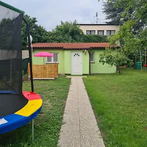 small-nice-house-in-the-garden-wien-aspernstr.vienna-besthotels.com/